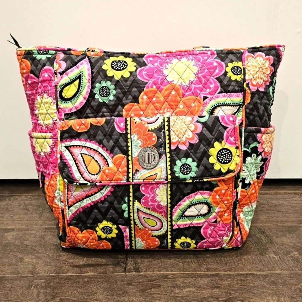Vera Bradley Quilted Ziggy Zinnia Pattern Women's Cotton Tote Bag